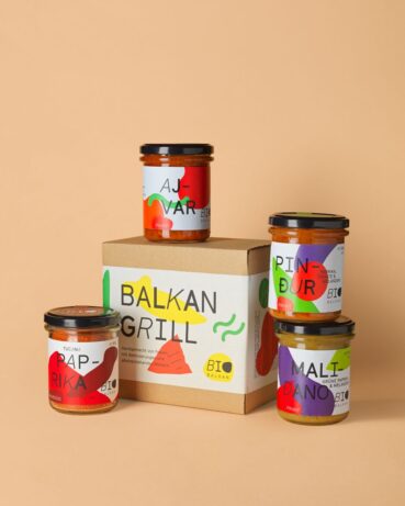 Balkan Grill, ein Mix aus drei pikanten Bio Aufstrichen und Bio Paprikapulver, von BioBalkan